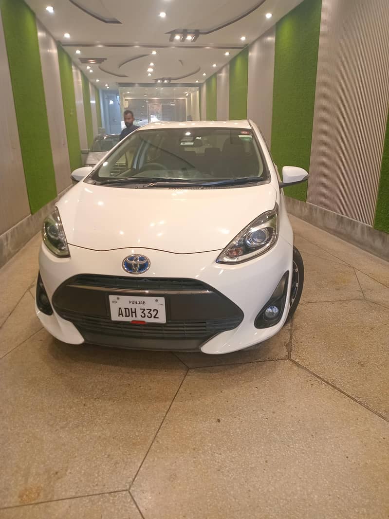 Toyota Aqua S Package 2017 model 2021 import

                                                            alt=