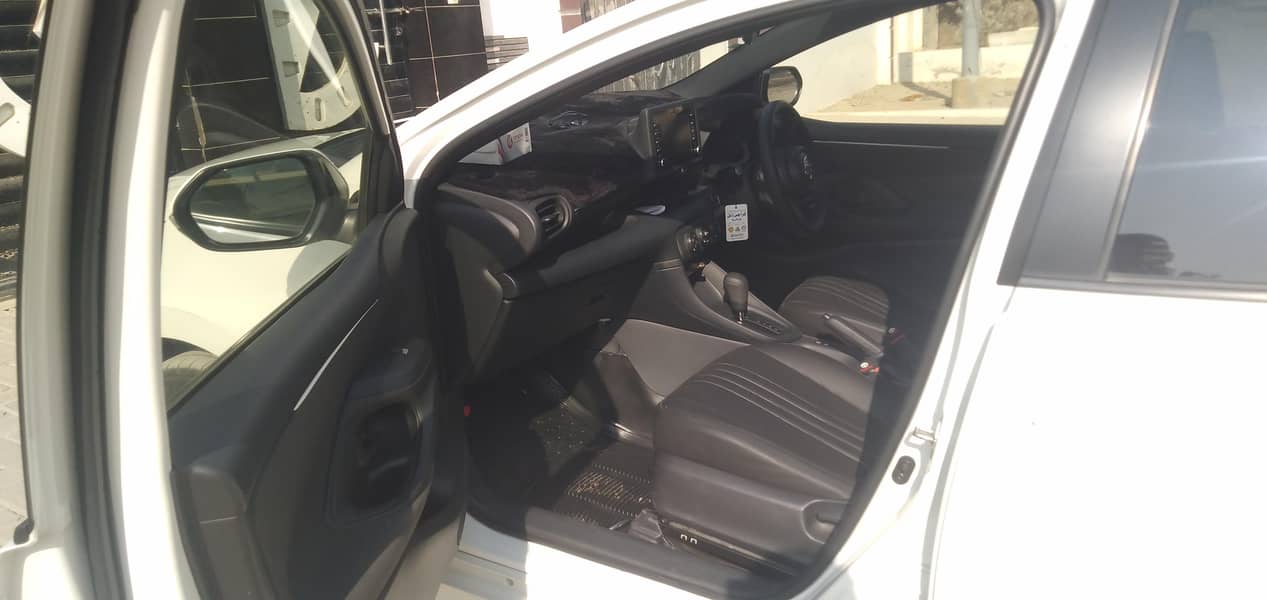 yaris hatchback

                                                            alt=