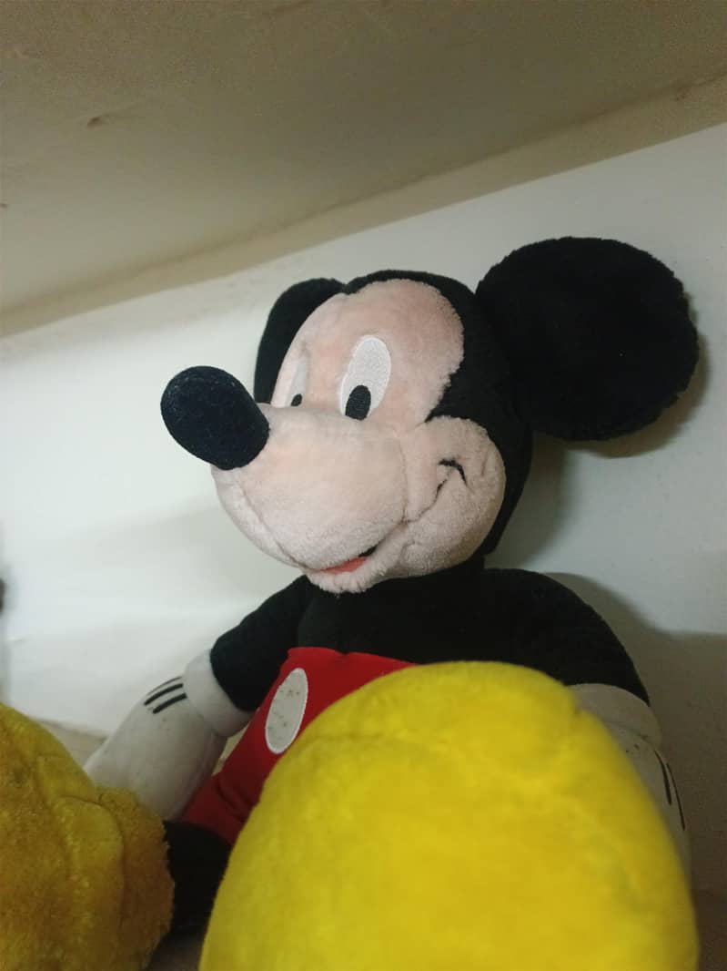 Disney Mickey Mouse

                                                            alt=