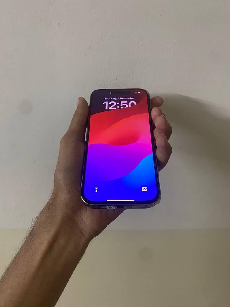 I phone 16 pro

                                                            alt=