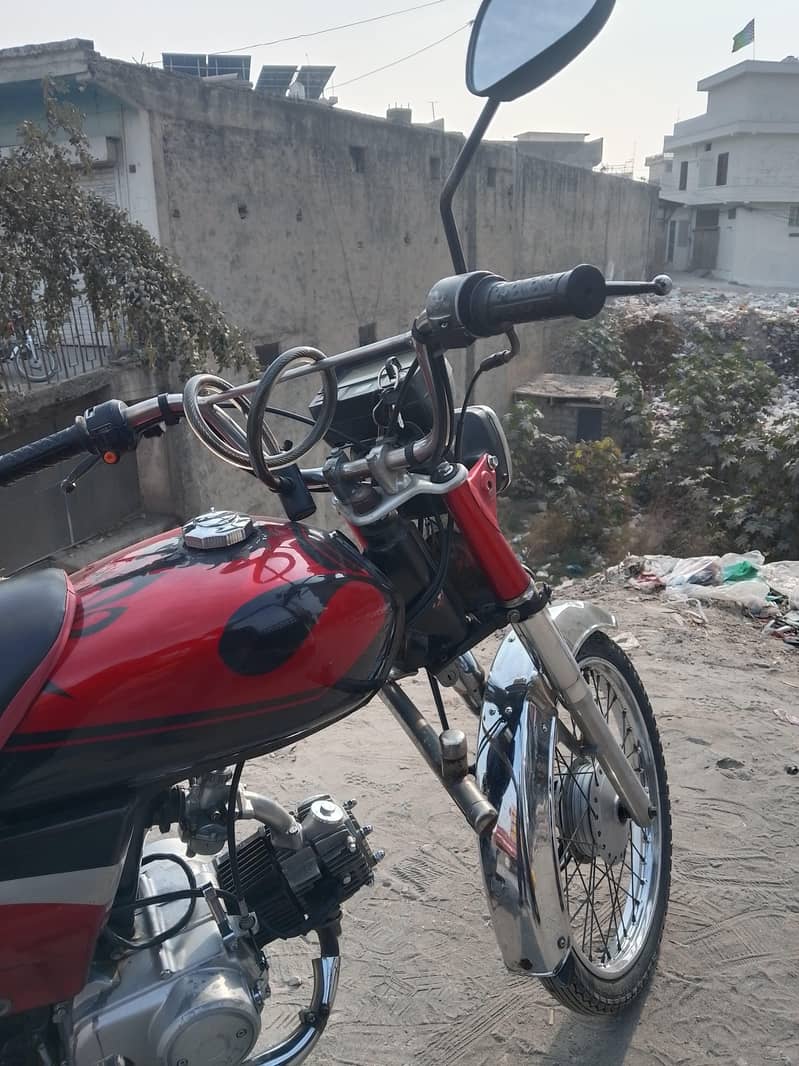 Ravi 70 Motorcycle

                                                            alt=