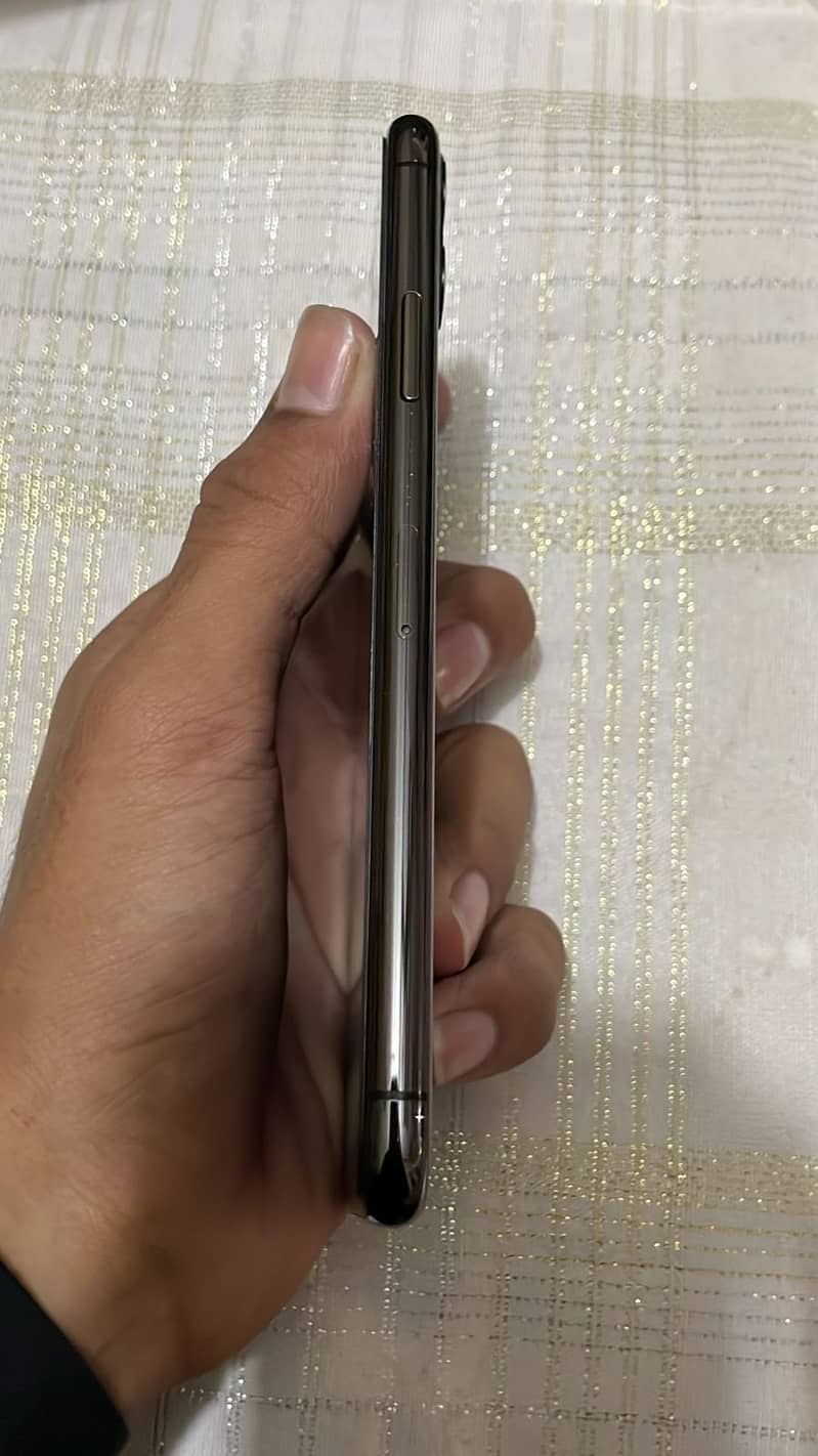 Apple iPhone 11 Pro Max/256gb/ dual pta approved

                                                            alt=