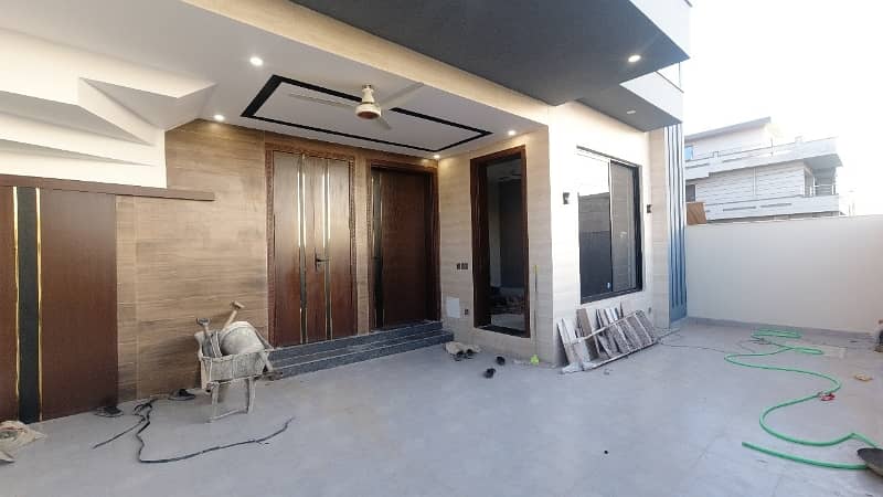 Brand New House For Sale On 70ft Road

                                                            alt=