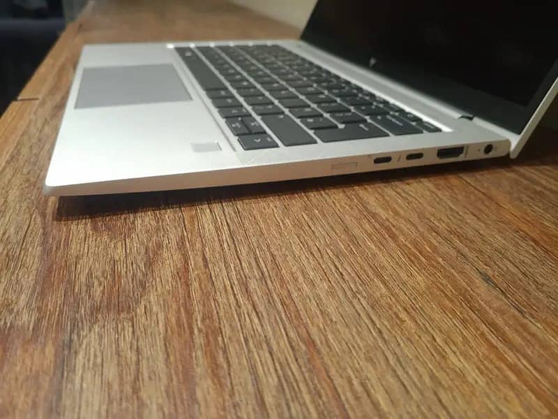 hp Elitebook 830 G8 Intel core i7- 11 gen 16GB Ram 512GB SSD laptop

                                                            alt=