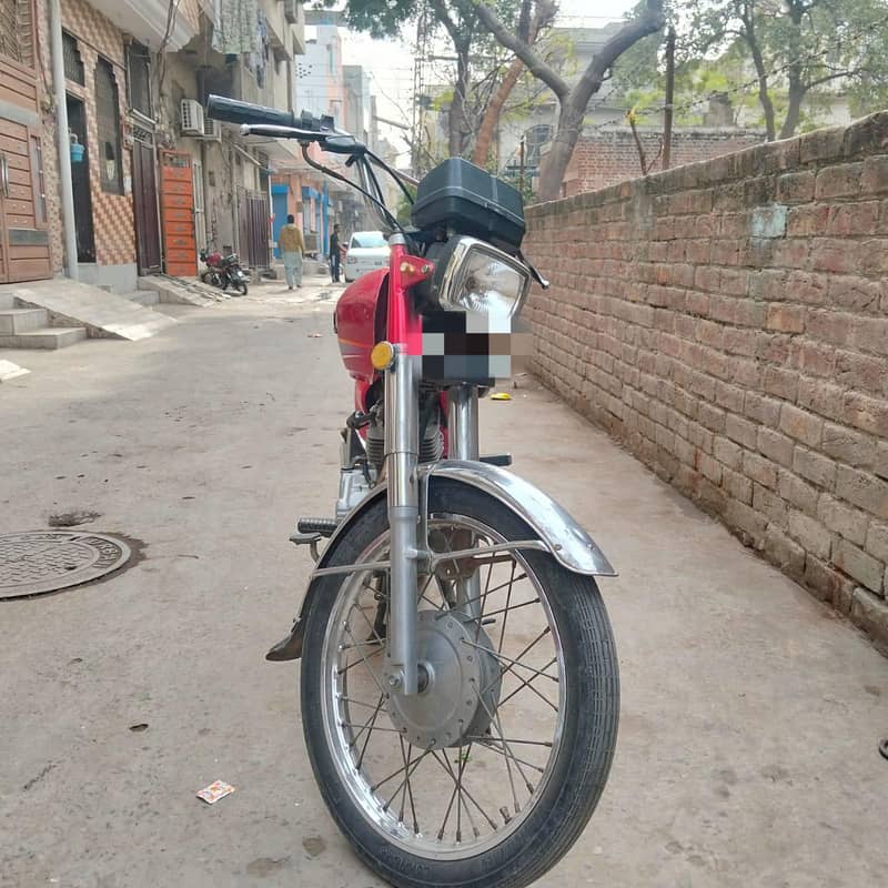 Honda 125 2011 Model

                                                            alt=