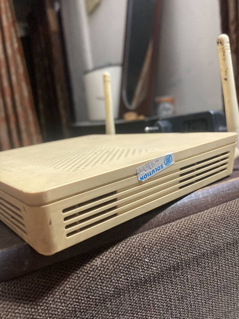 Huawei internet router

                                                            alt=