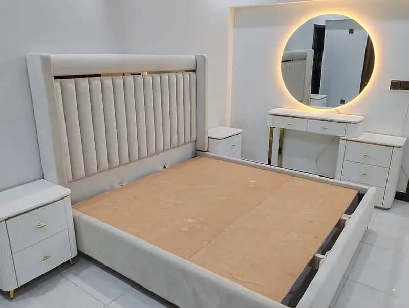 Bed / bed set / king size bed / double bed / poshish bed /Furniture

                                                            alt=