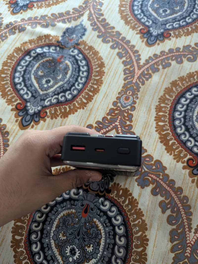 Audionic Spark S230 pro Powerbank

                                                            alt=