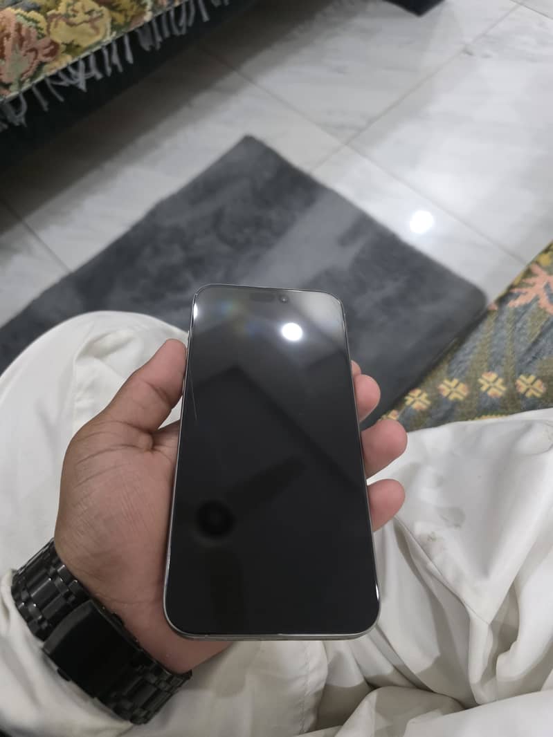 iPhone 15 pro max PTA approved

                                                            alt=