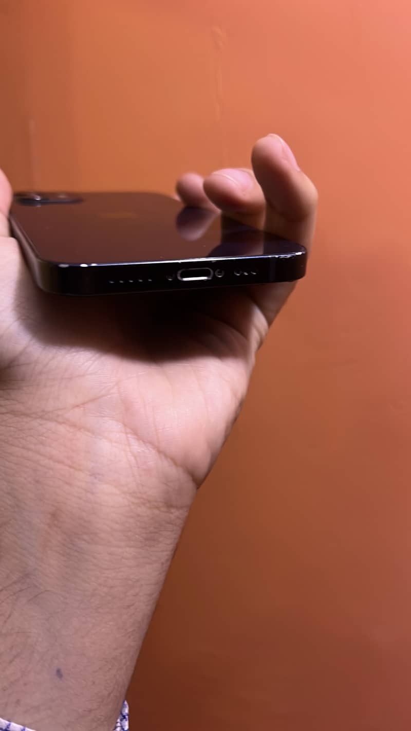 Iphone 12

                                                            alt=