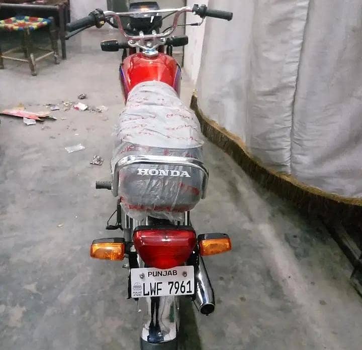 Honda CD 70 urgent for sale 03079468548 WhatsApp number

                                                            alt=