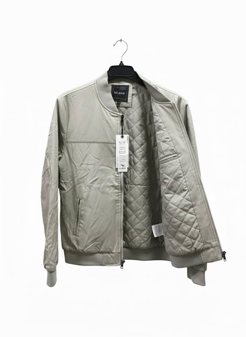 Jackets / leather jackets / hoodies / all verity available

                                                            alt=