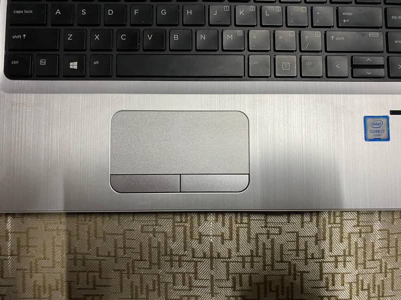 HP probook 440 G3

                                                            alt=