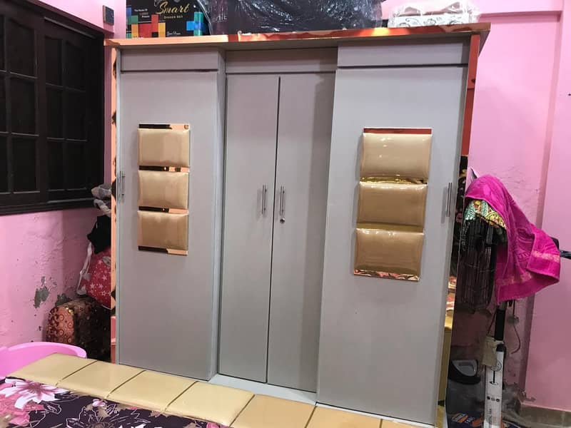 Urgent sale Bedroom set

                                                            alt=