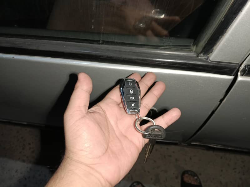 Suzuki Cultus 2002 Model (Only Seriouse Buyers Contact)

                                                            alt=