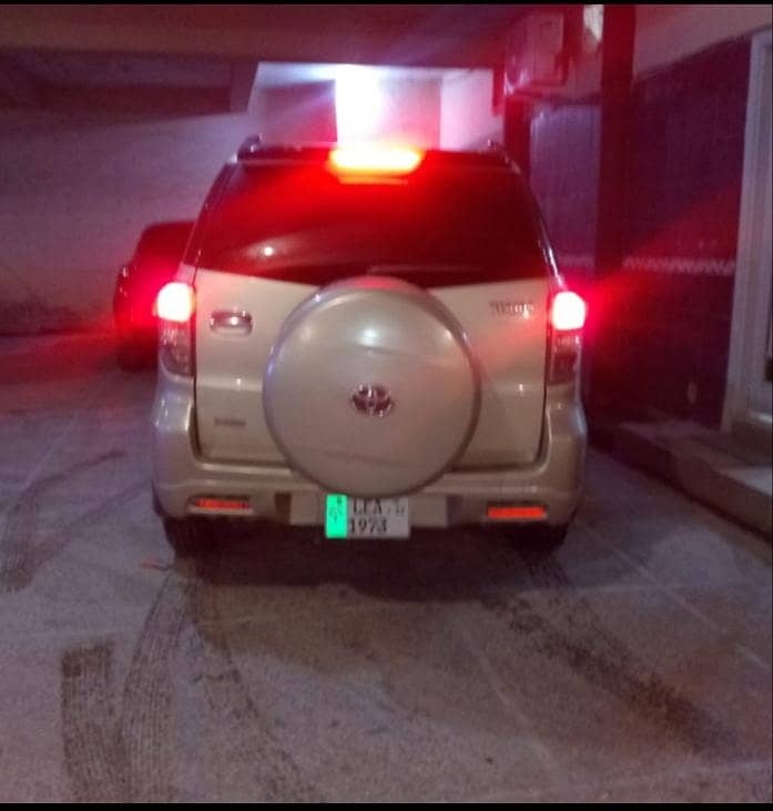 Daihatsu terios 2012 Special Edition,like new,7seater

                                                            alt=