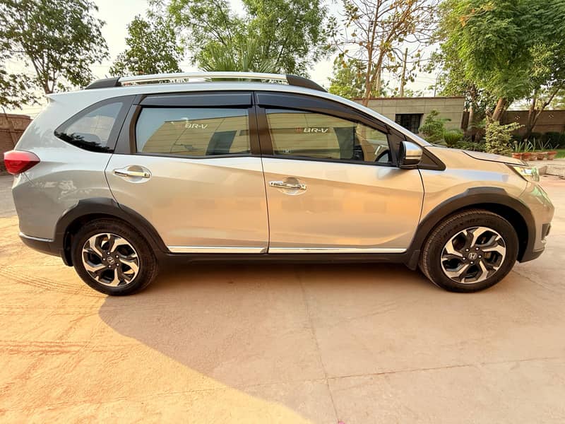 Honda BRV I-VTEC 2018

                                                            alt=