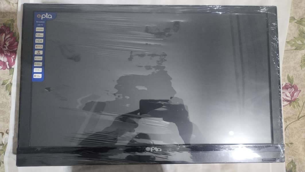 Video Game, Xbox 360 plus LCD 24 inch.

                                                            alt=