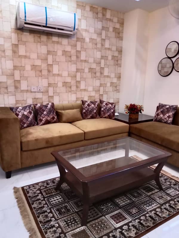 1 Bed Fully Furnished Apartment for Rent Sector C, Bahria Town Lahore

                                                            alt=