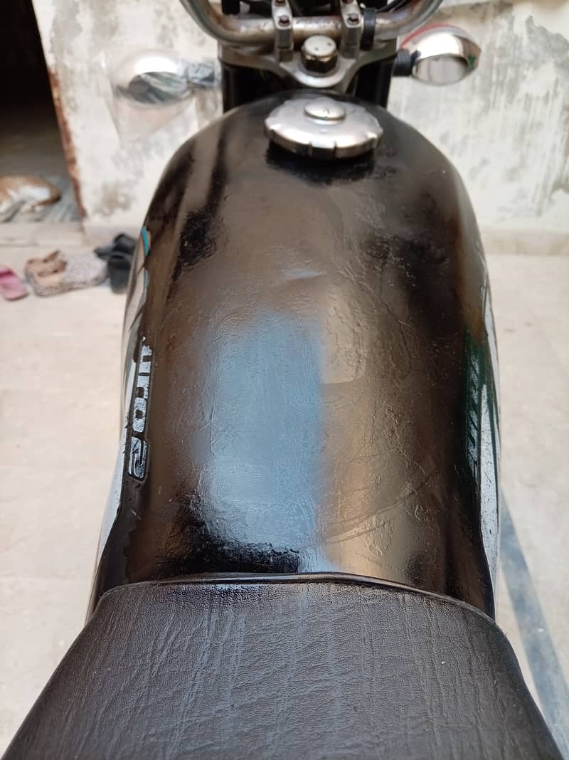 Unique UD 125 2016

                                                            alt=