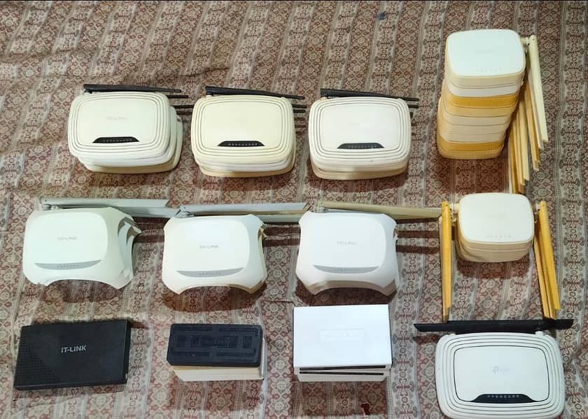 Wifi Router Switch Hub Modem TP Link Tenda fiber internel Ptcl adapter

                                                            alt=