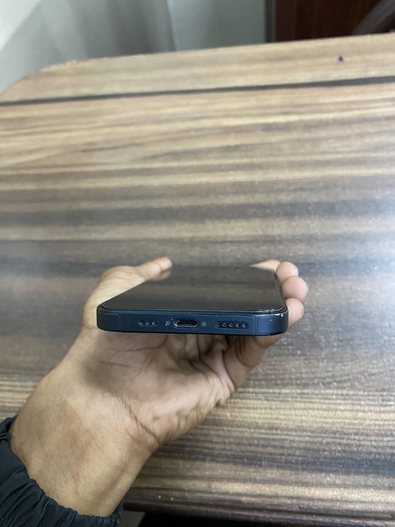 iPhone 14

                                                            alt=