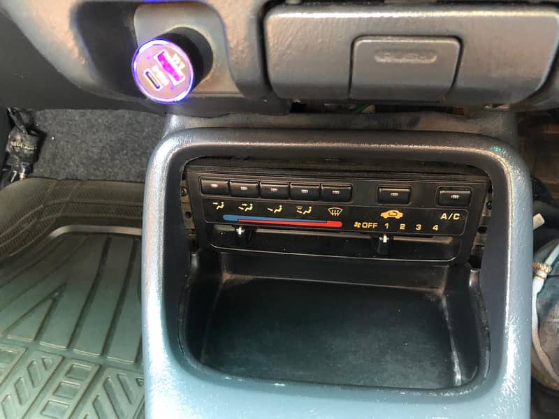 Honda Civic EXI EK

                                                            alt=