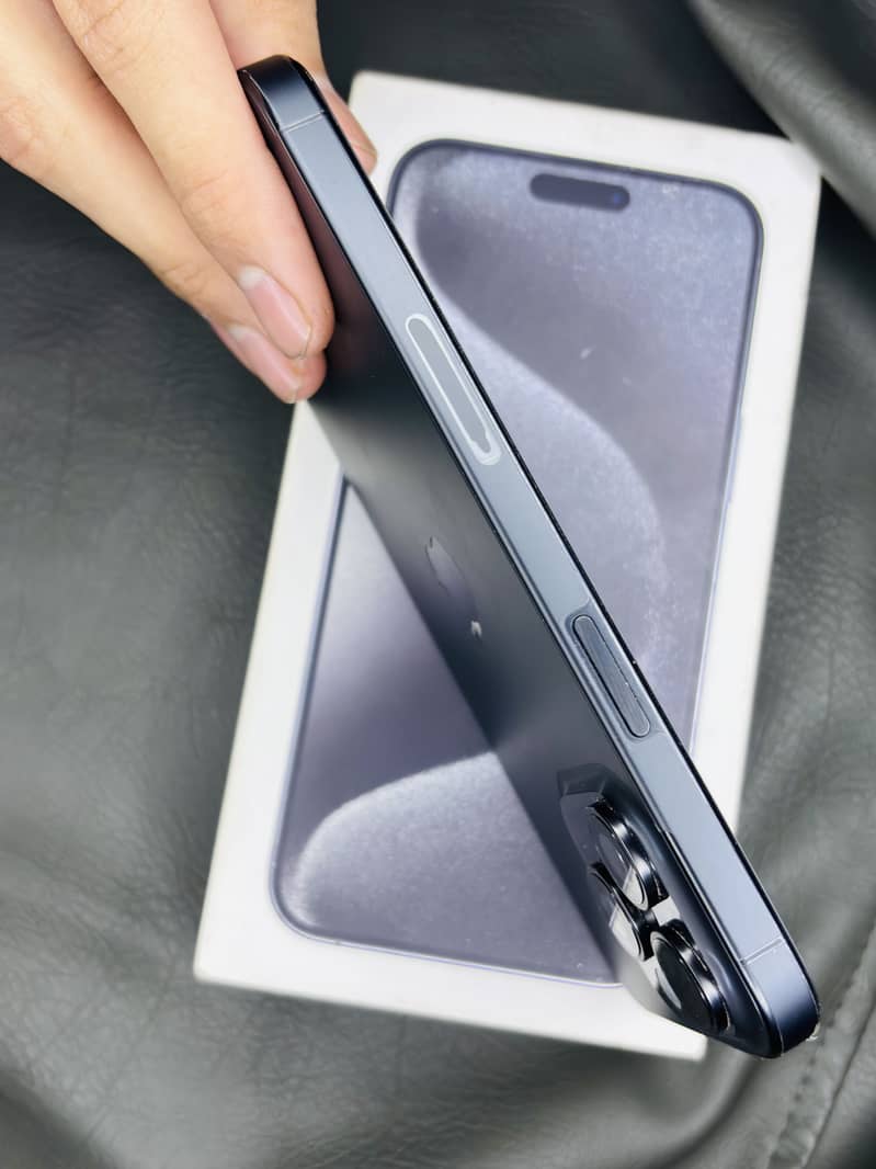 IPHONE 15 PRO MAX

                                                            alt=