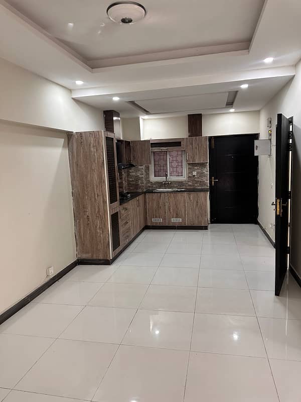 Two Bedroom 1400 Square Feet Available For Sale In Capital Residencia

                                                            alt=