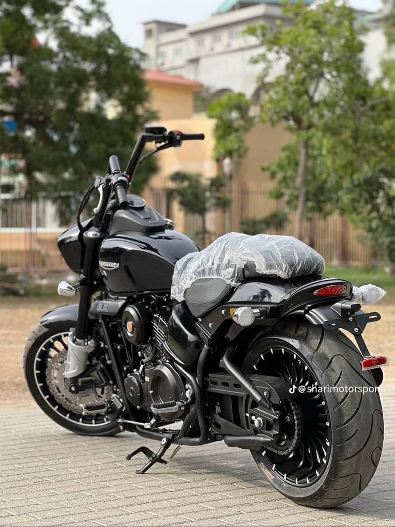 Regency 400

                                                            alt=