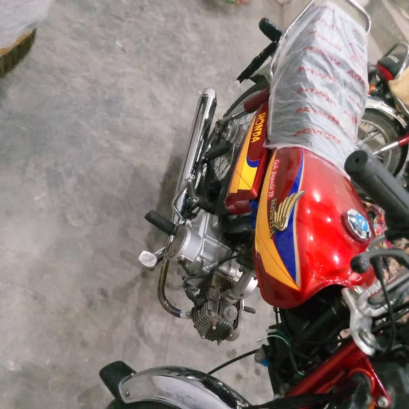 Honda CD 70 for sale 03079468548 WhatsApp call

                                                            alt=