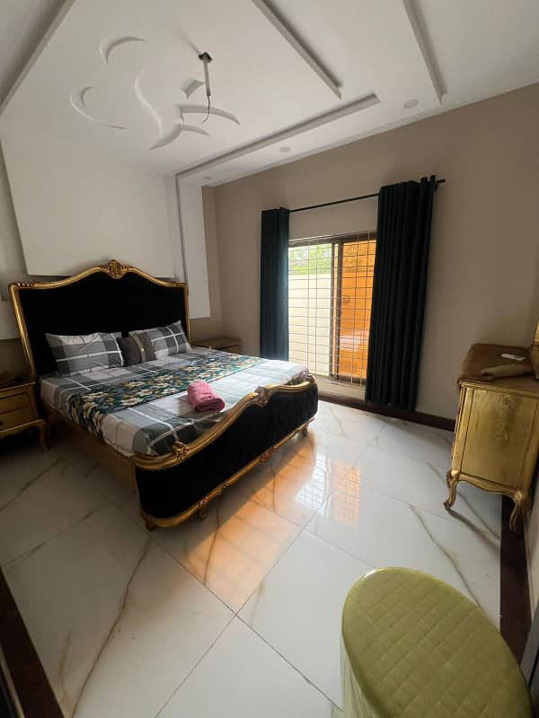 Daily and weekly basis villas available for rent

                                                            alt=