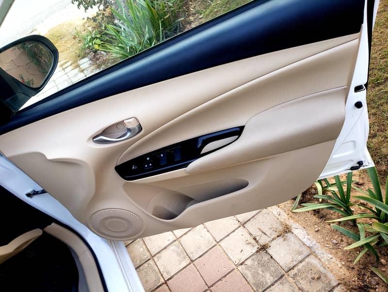 Toyota Yaris ATIV Automatic Model 2023,

                                                            alt=