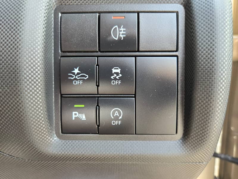 Toyota Raize 2020 (Z 360 Cameras BSM Original Tv 4.5 Grade Rocky Yaris

                                                            alt=