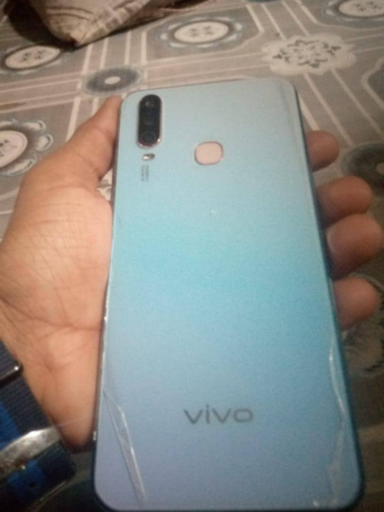 vivo Y17

                                                            alt=