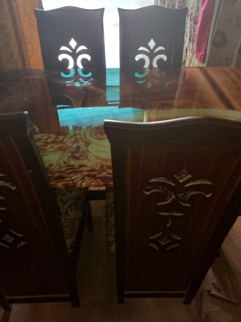 dinner Double with  6 chair

                                                            alt=