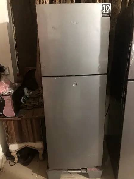 Haier Refrigerator HRF-276 EBS Silver

                                                            alt=