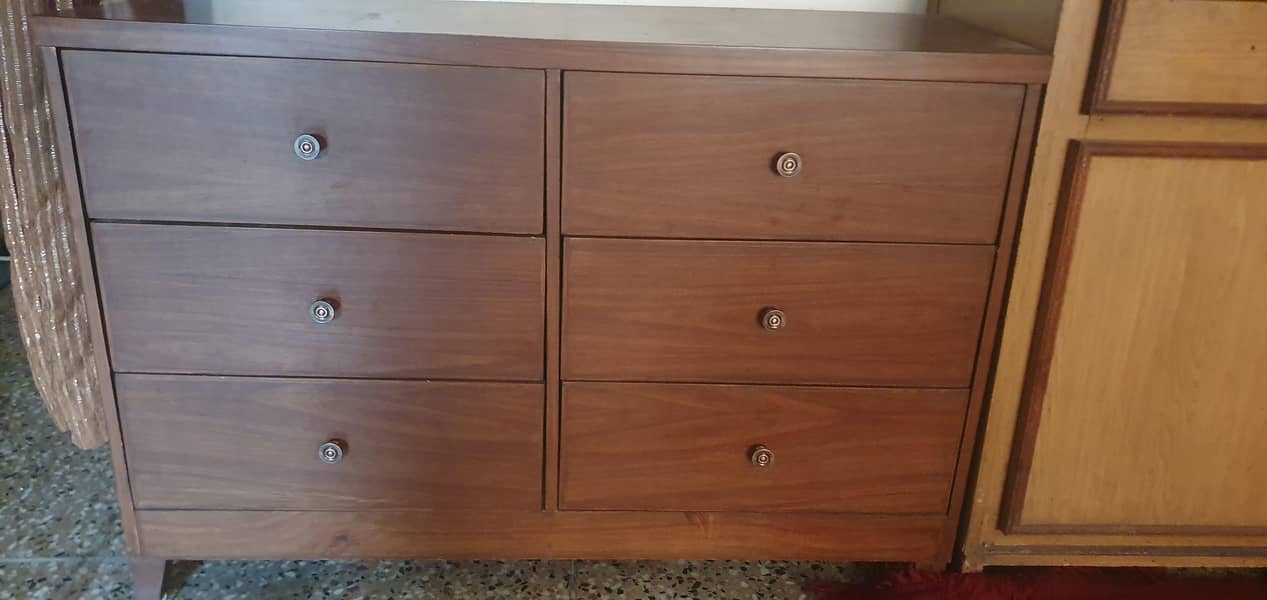 drawer cabinet

                                                            alt=