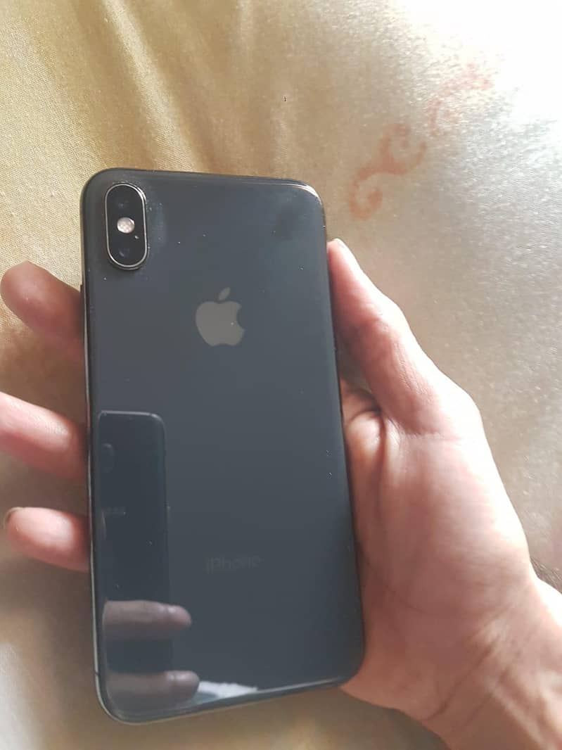 iphone x

                                                            alt=