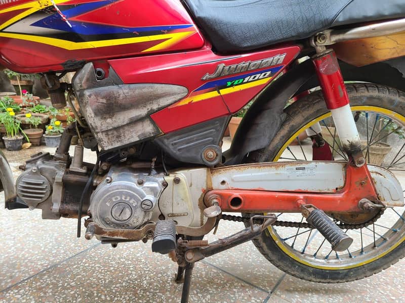 0300-4888461 Yamaha yd 100 junoon

                                                            alt=