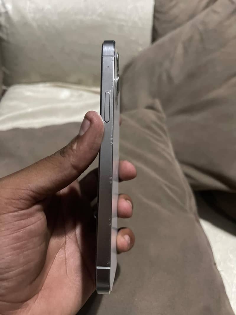 iPhone 12 Pro pta

                                                            alt=