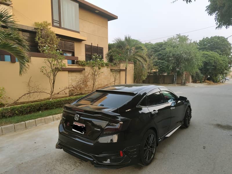 HONDA CIVIC (X) VTI OREAL PROSMATIC MODEL 2018 (B2B) ORIGINAL BLACK.

                                                            alt=