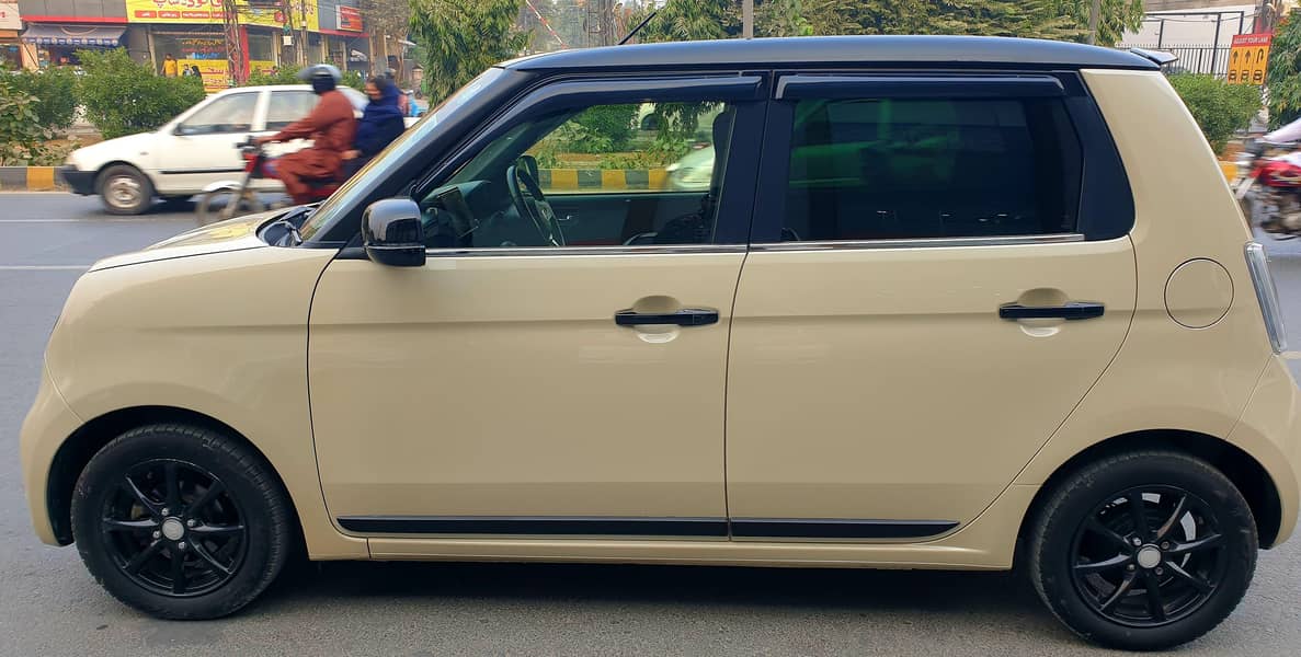 Honda N ONE PREMIUM

                                                            alt=