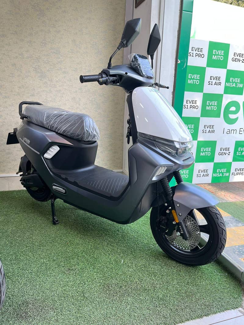 Easy Installment on Evee S1 Electric Scooty New 2025 Model Zero Meter

                                                            alt=