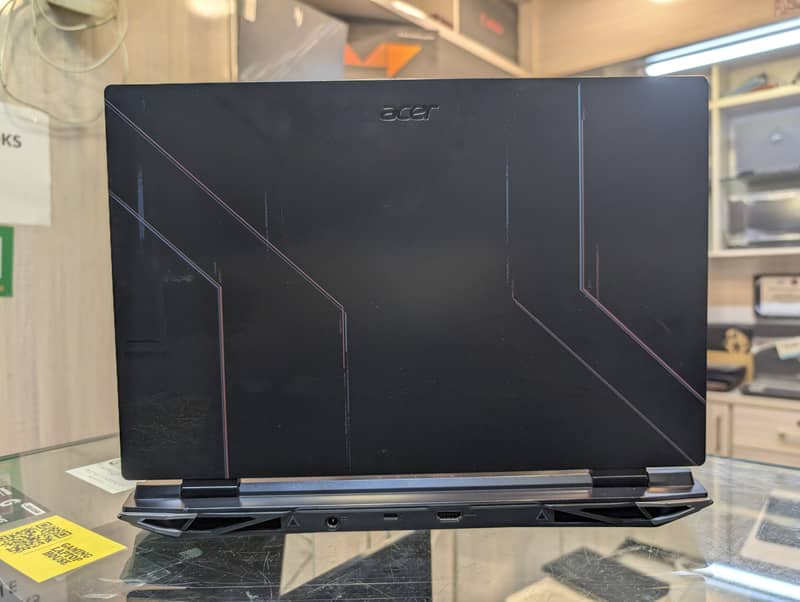 Nitro 5 - RTX 3060 140W - Gaming Laptop House

                                                            alt=