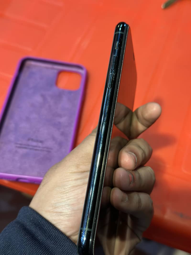 iphone 11 pro max 256 FU

                                                            alt=