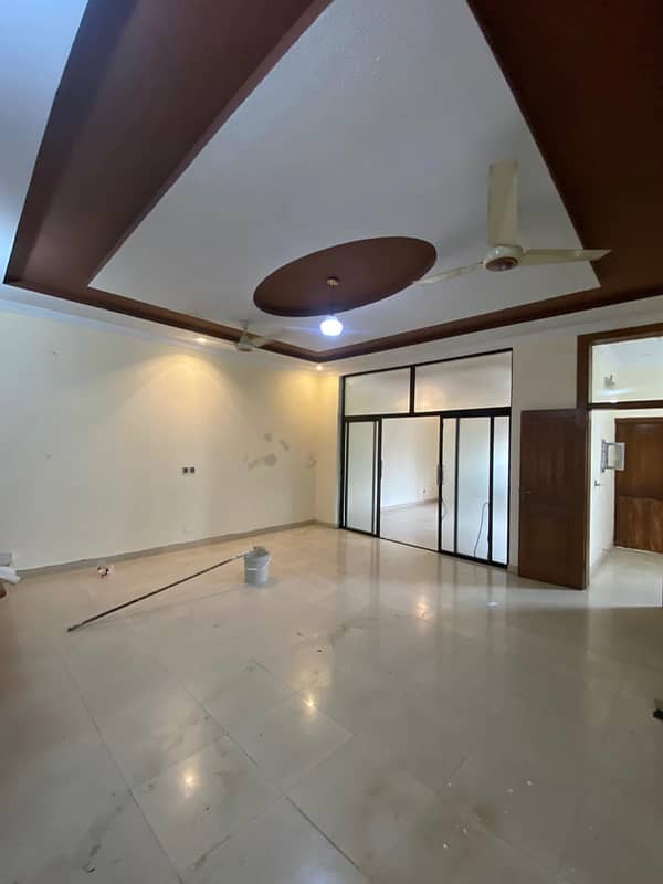 12 Marla Upper Portion For Rent In Media Town

                                                            alt=