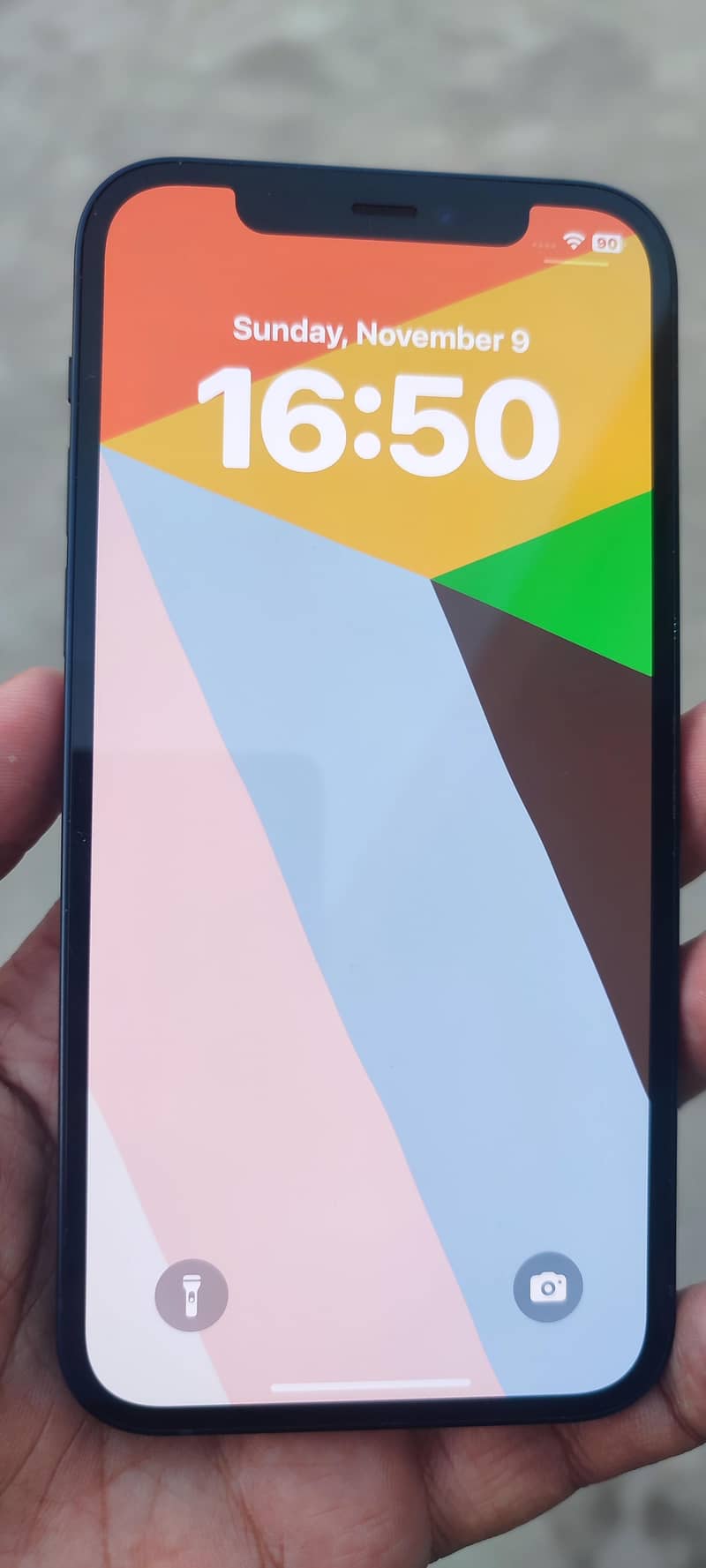 Iphone 12 perfect condition

                                                            alt=