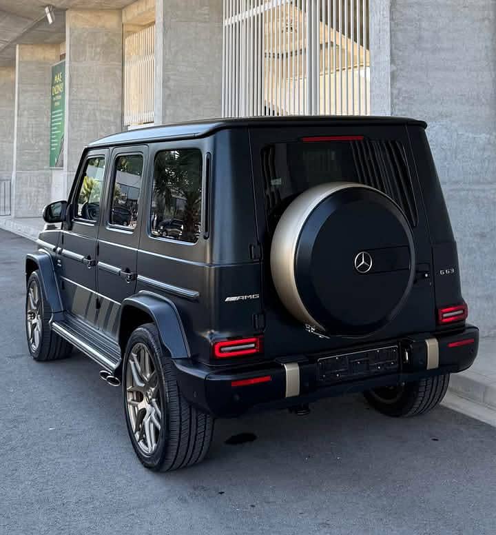 Mercedes Benz G Class G 580 EQ

                                                            alt=
