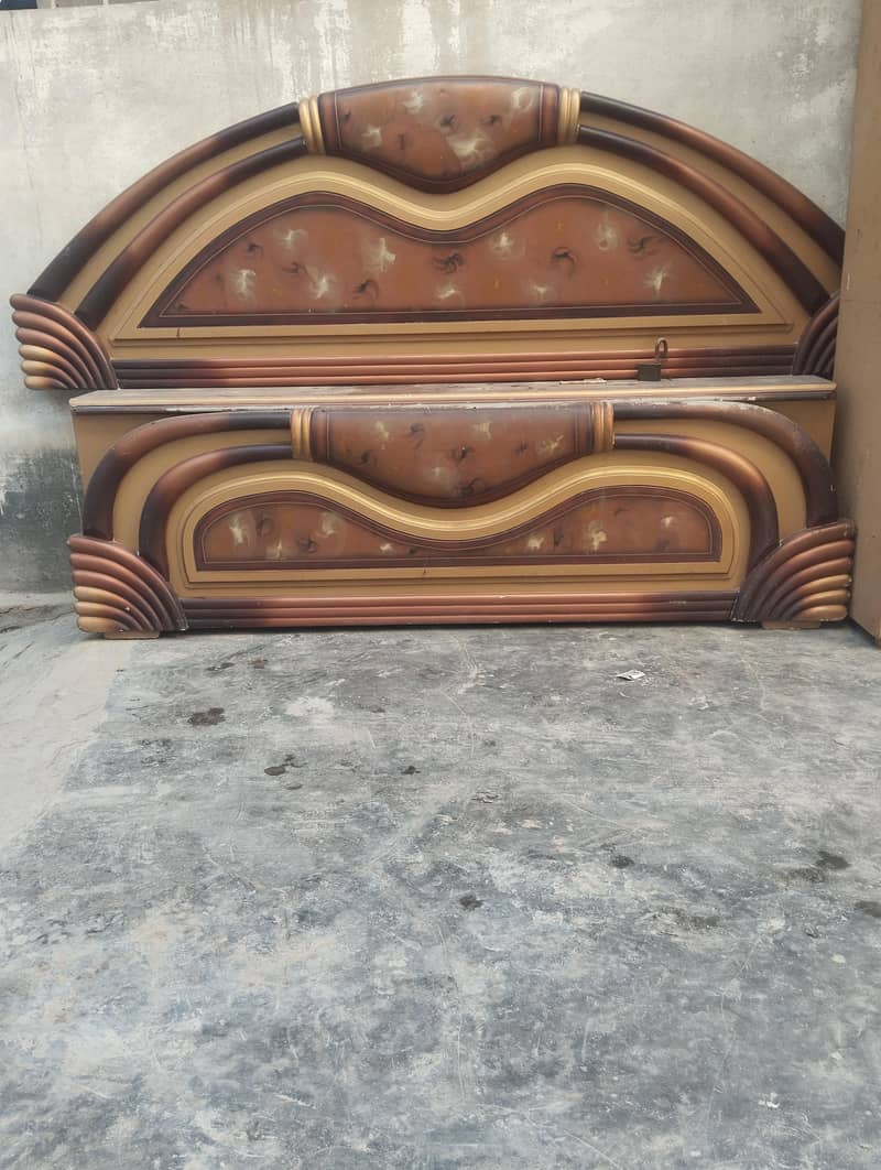 furniture

                                                            alt=